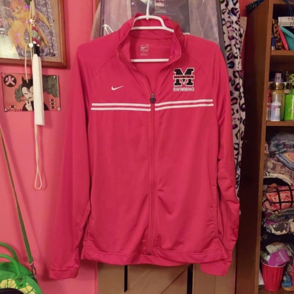 red Nike Mansfield swimming track jacket